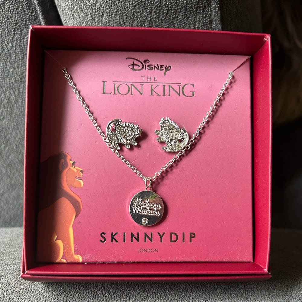 Disney x Skinnydip ~ The Lion King
Necklace & Earring Set